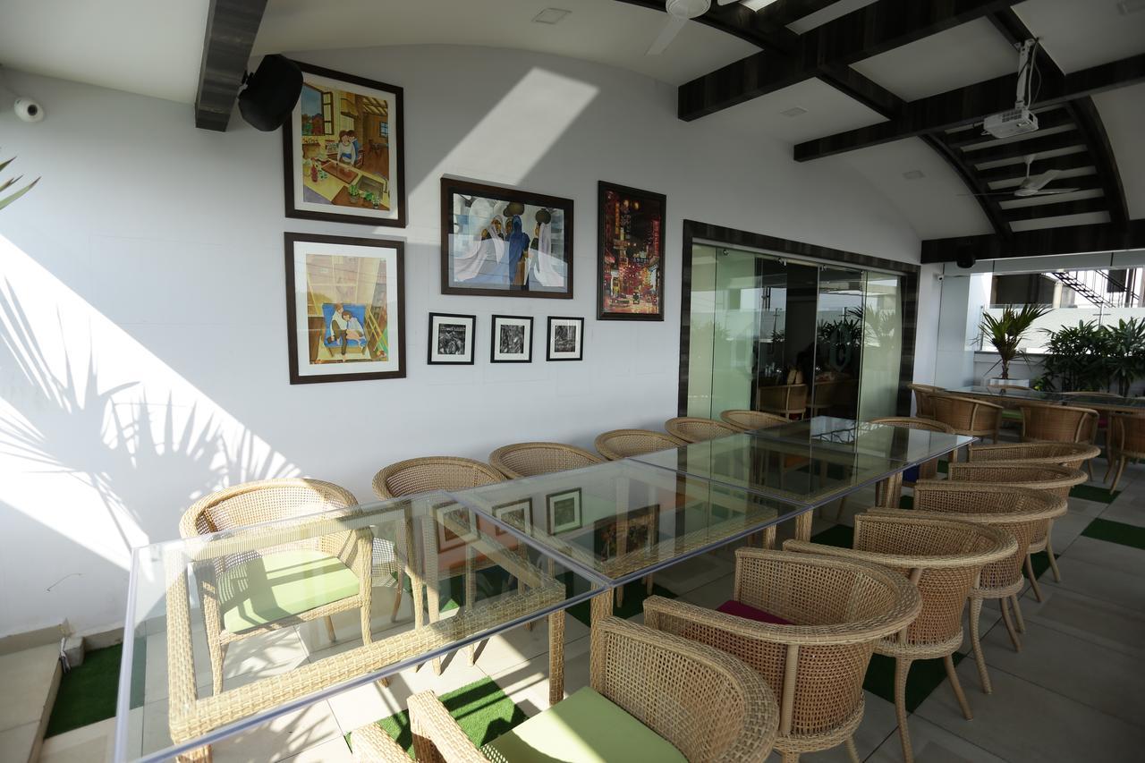 Hotel Treebo Daksh Residency Indore Exterior foto