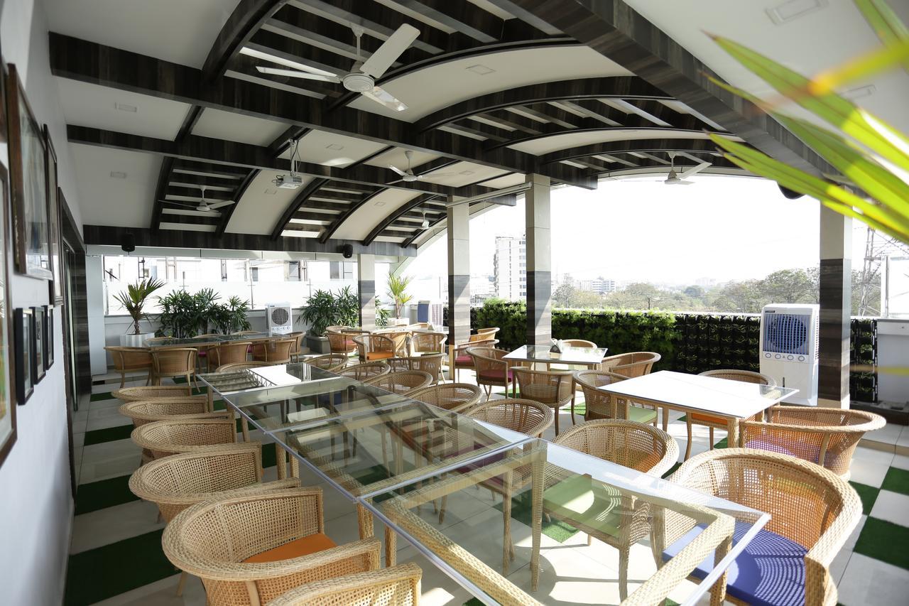 Hotel Treebo Daksh Residency Indore Exterior foto