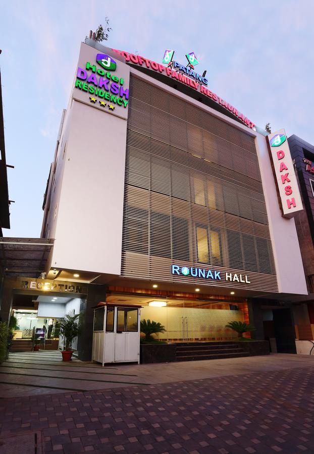Hotel Treebo Daksh Residency Indore Exterior foto