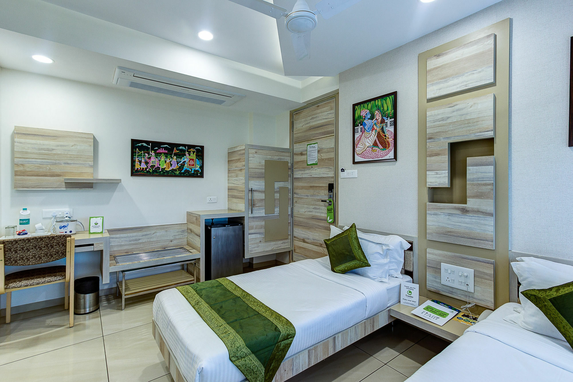 Hotel Treebo Daksh Residency Indore Exterior foto